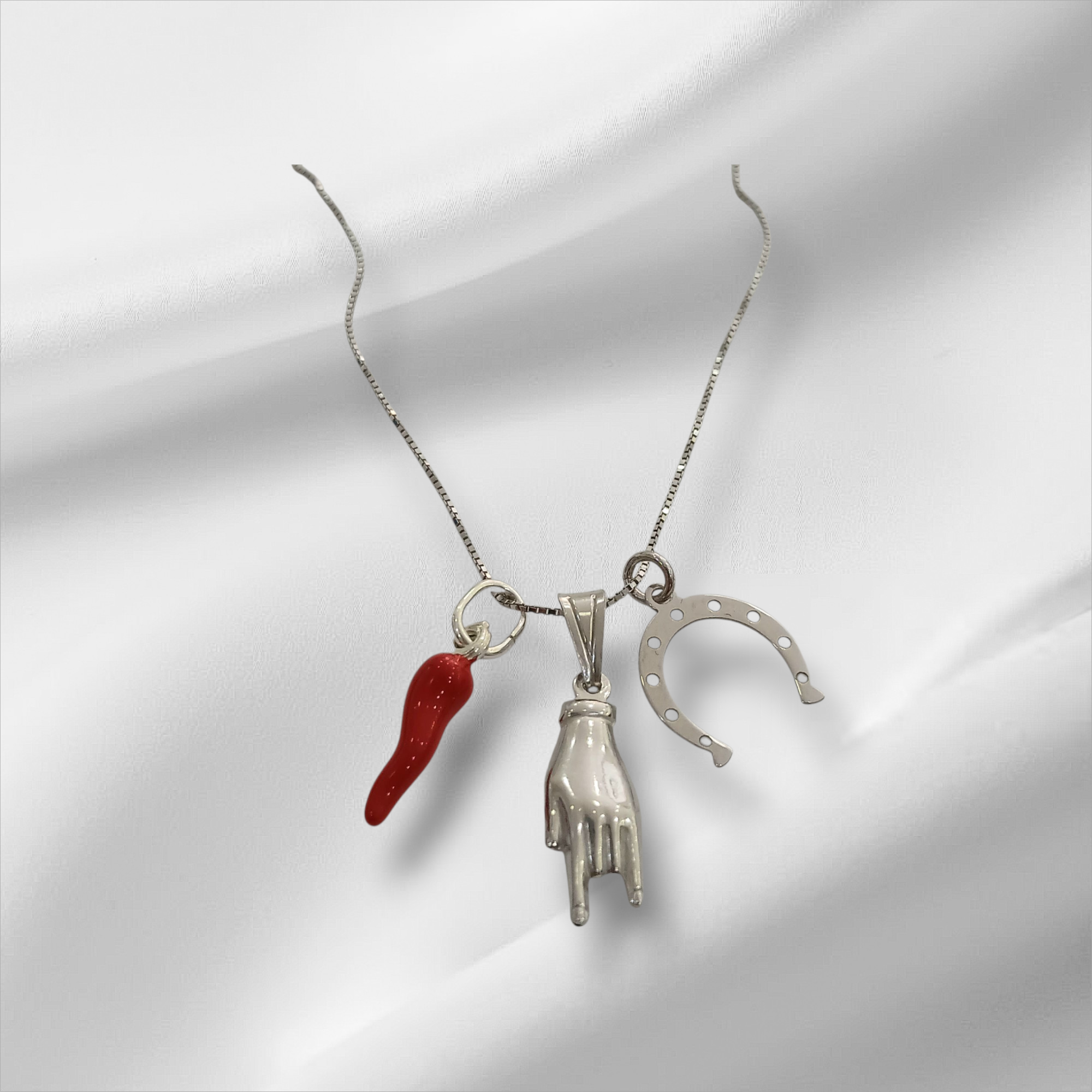 Collana Scaramantica