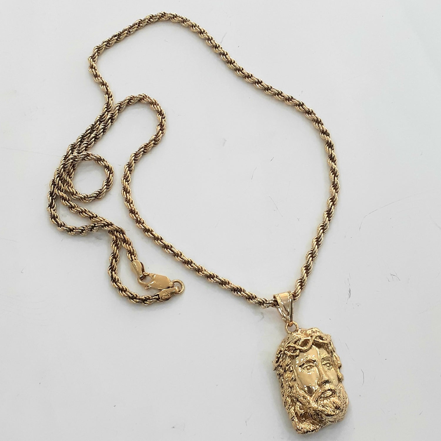 Collana Fune Con Volto Di Cristo