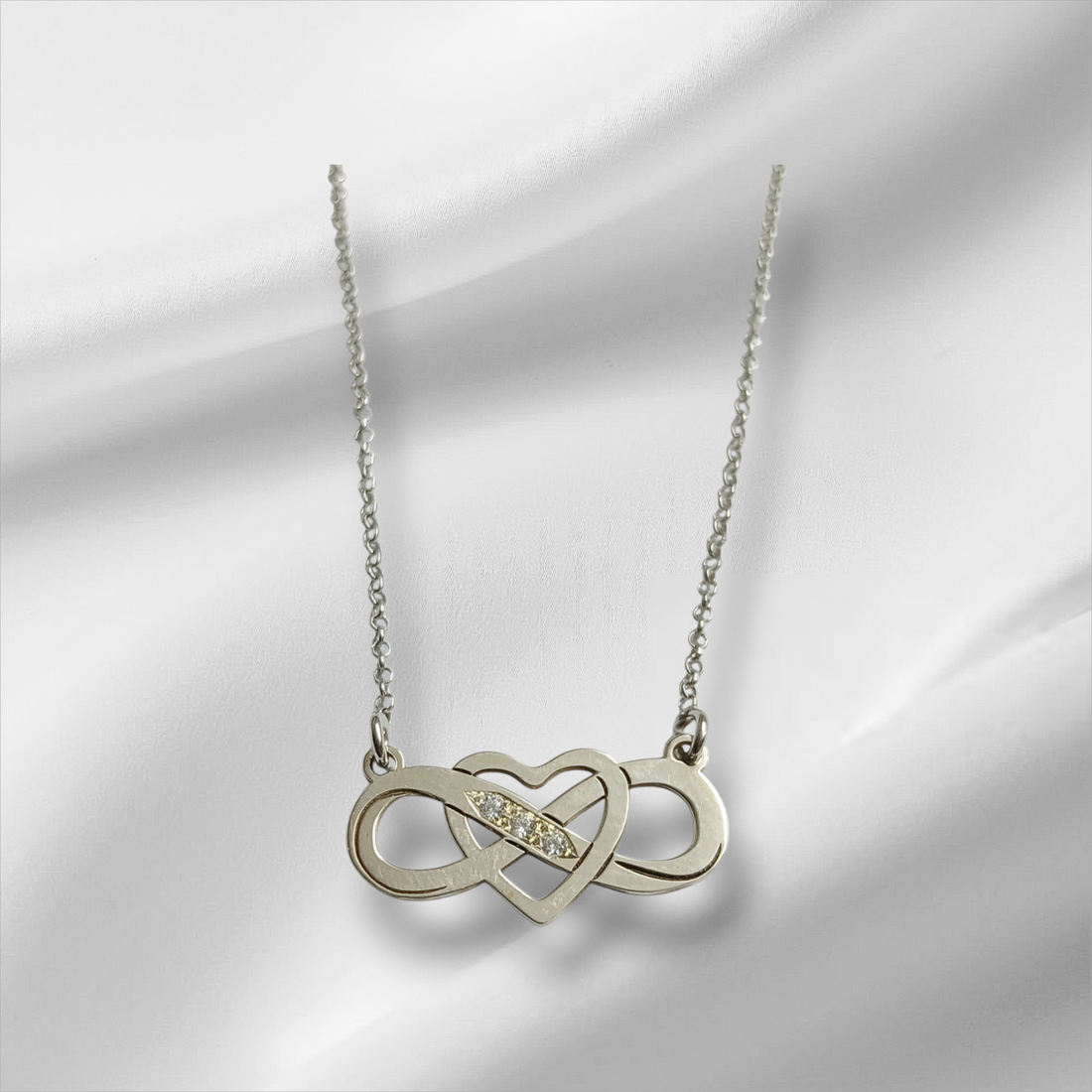 Collana Infiito è Cuore