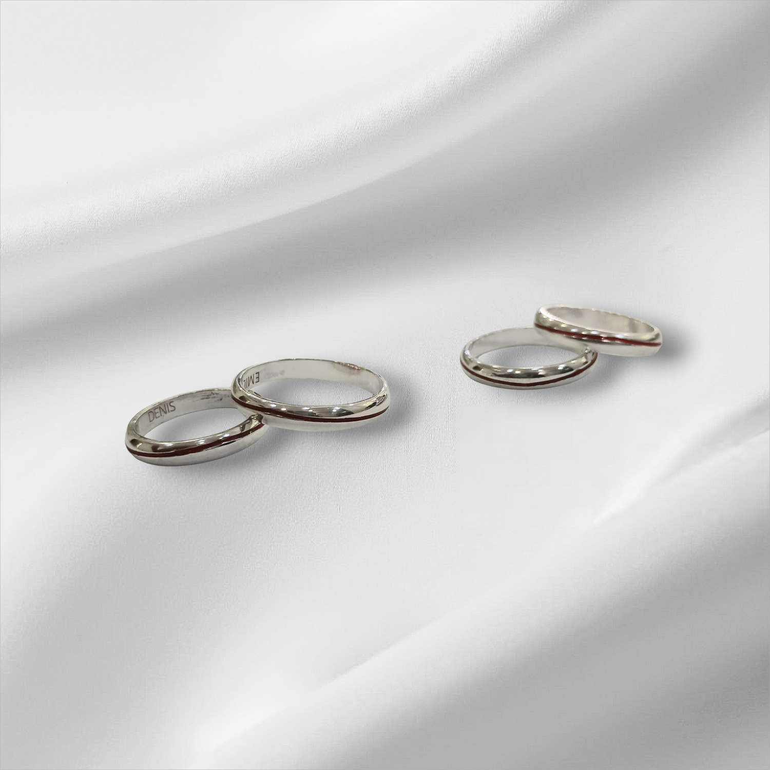 Coppia Di Fedine Filo Rosso