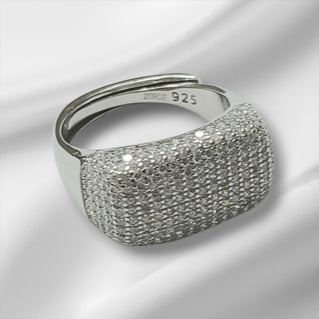 Anello Rettangolare Pavè