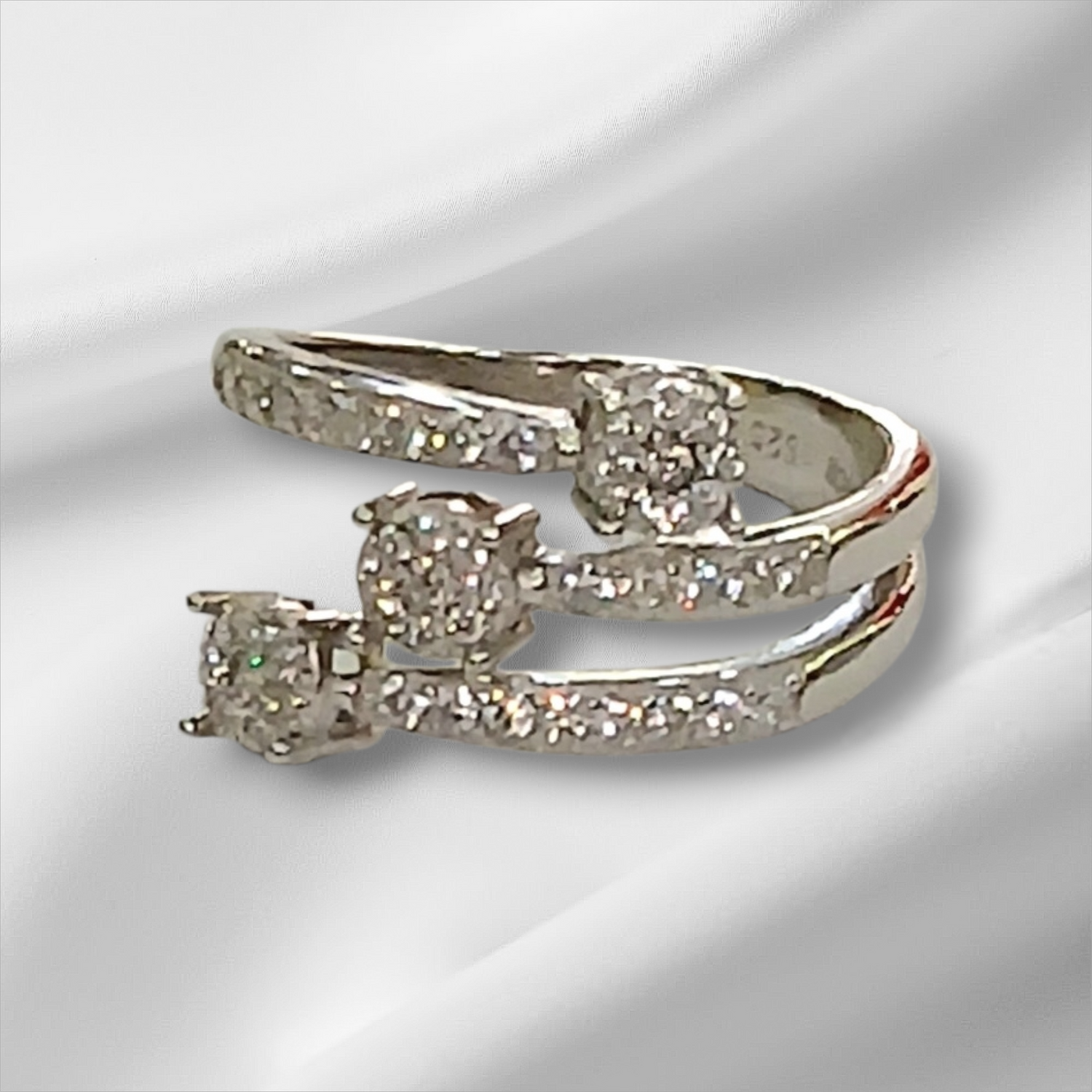 Anello Megic Contrarie